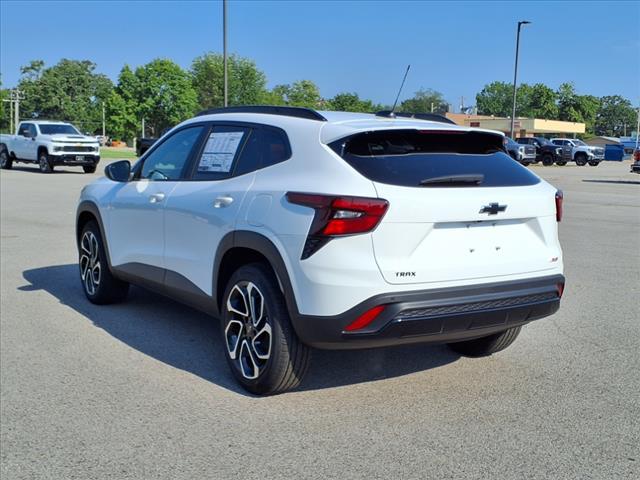new 2025 Chevrolet Trax car, priced at $27,625