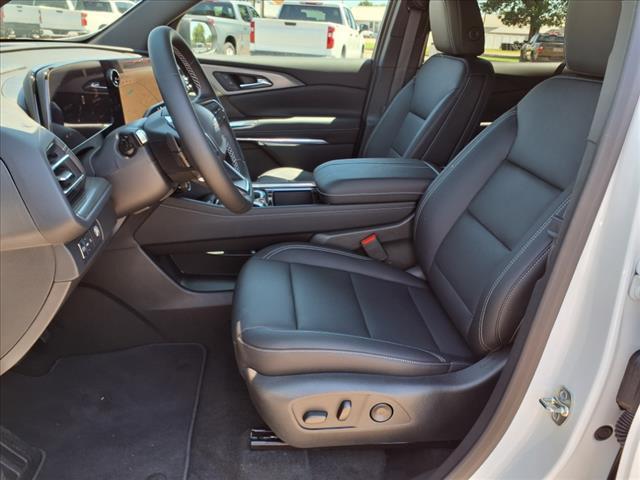 new 2025 Chevrolet Traverse car, priced at $43,735