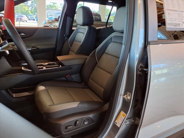 new 2026 Chevrolet Equinox car, priced at $36,675