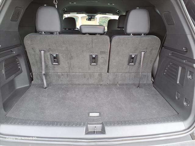 used 2025 Chevrolet Traverse car, priced at $40,503