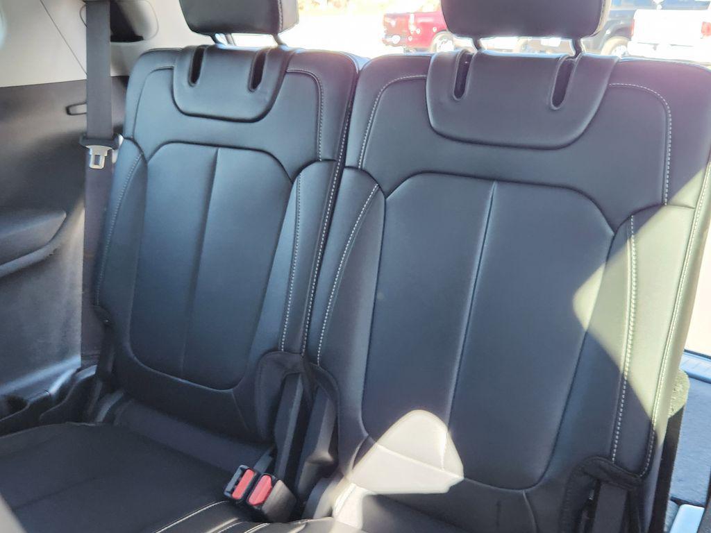 used 2022 Jeep Grand Cherokee L car, priced at $30,995