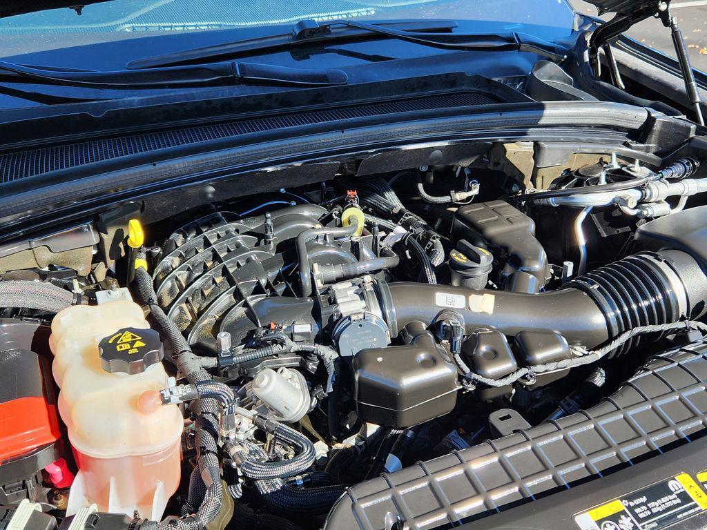 used 2022 Jeep Grand Cherokee L car, priced at $30,995