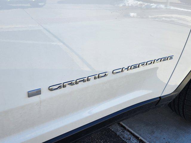 new 2025 Jeep Grand Cherokee car, priced at $38,052