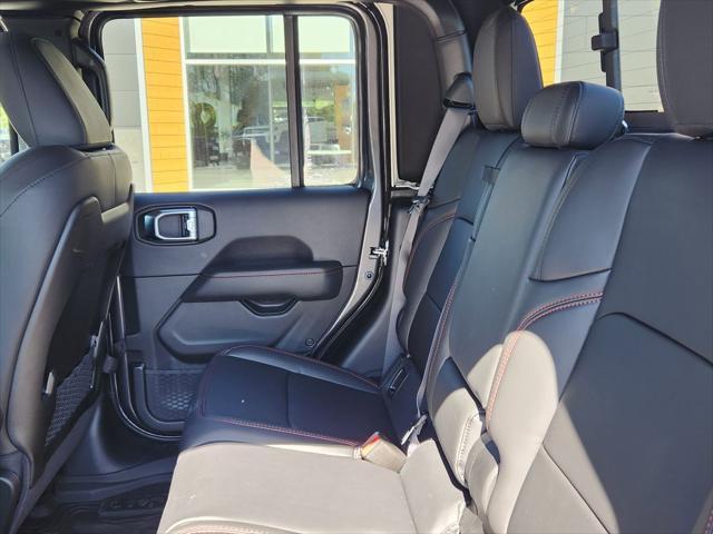 new 2025 Jeep Gladiator car, priced at $57,114