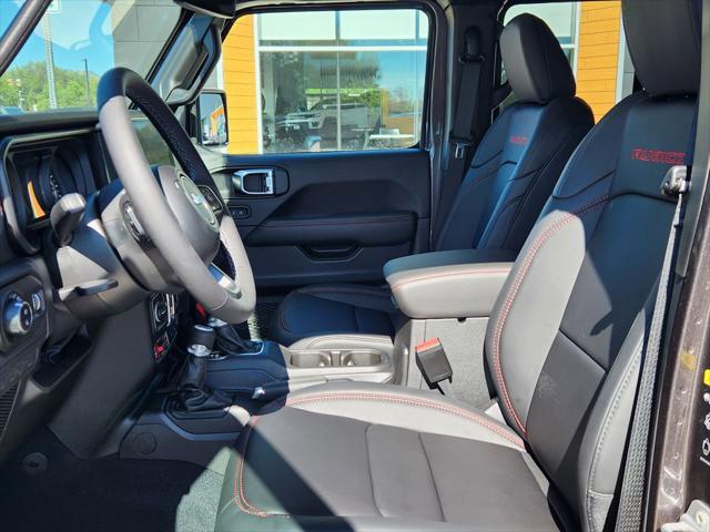 new 2025 Jeep Gladiator car, priced at $57,114