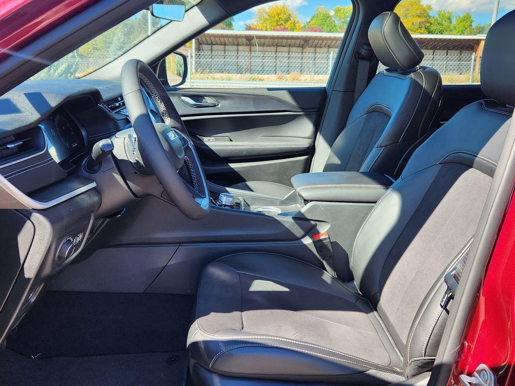 new 2025 Jeep Grand Cherokee L car, priced at $45,322