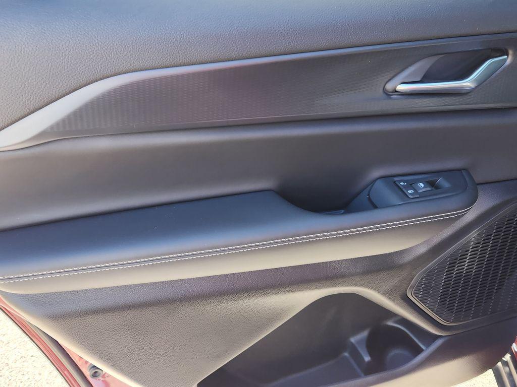 new 2025 Jeep Grand Cherokee L car, priced at $45,322