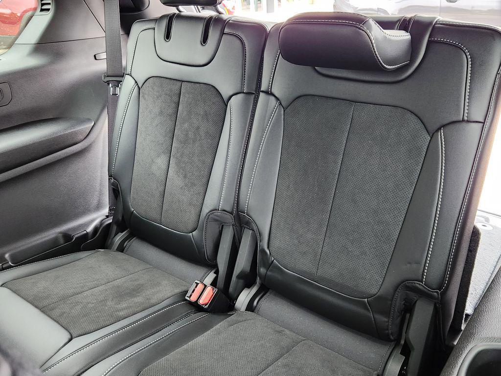 new 2025 Jeep Grand Cherokee L car, priced at $46,198