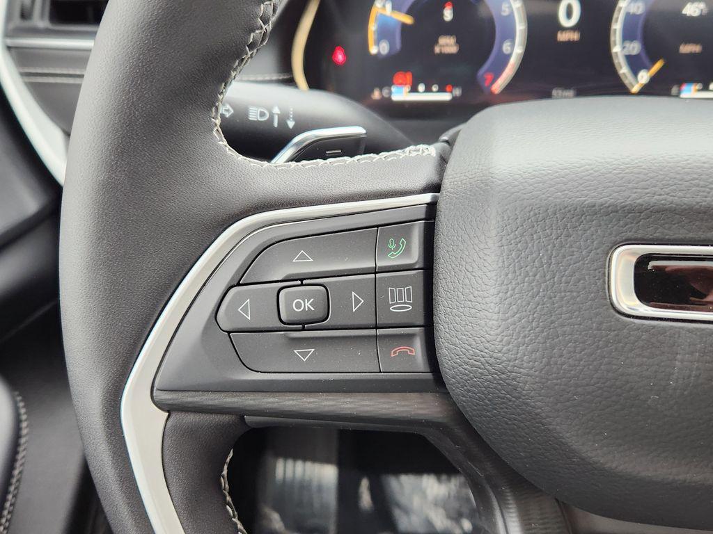 new 2025 Jeep Grand Cherokee L car, priced at $46,198