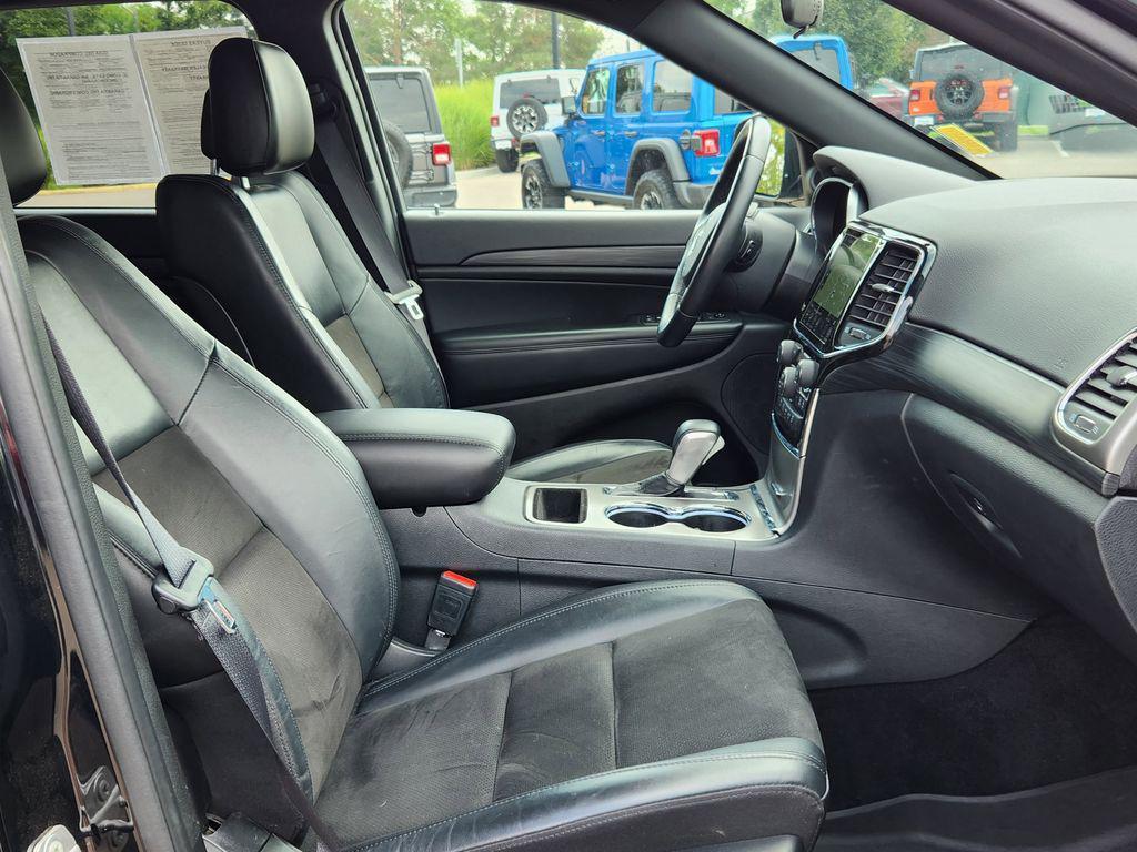 used 2021 Jeep Grand Cherokee car, priced at $29,495