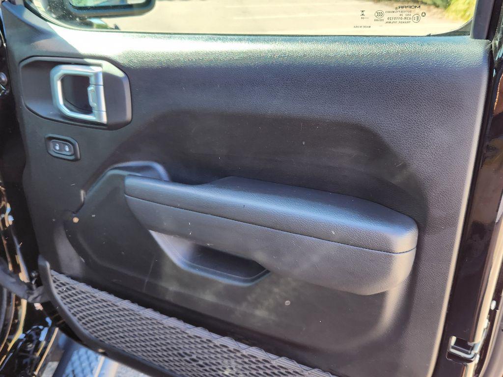 used 2024 Jeep Gladiator car, priced at $40,995