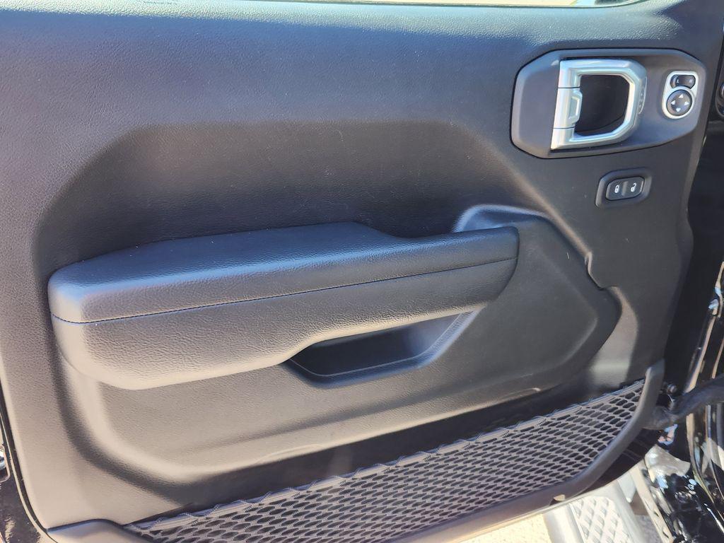 used 2024 Jeep Gladiator car, priced at $40,995