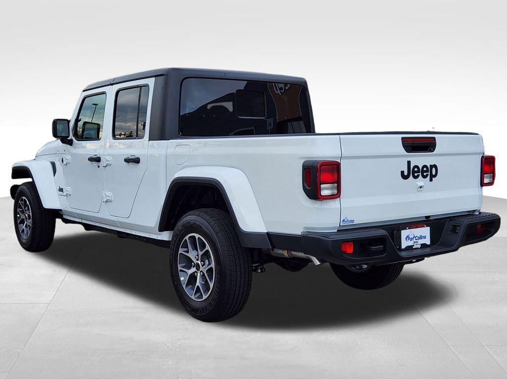 new 2025 Jeep Gladiator car, priced at $45,166