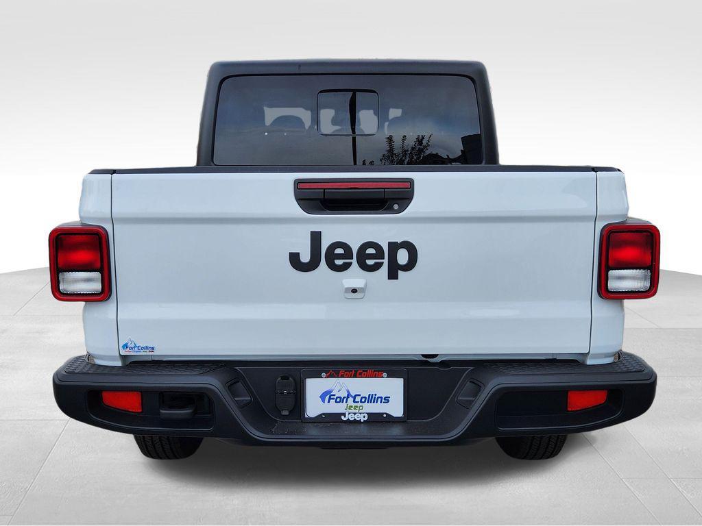 new 2025 Jeep Gladiator car, priced at $45,166