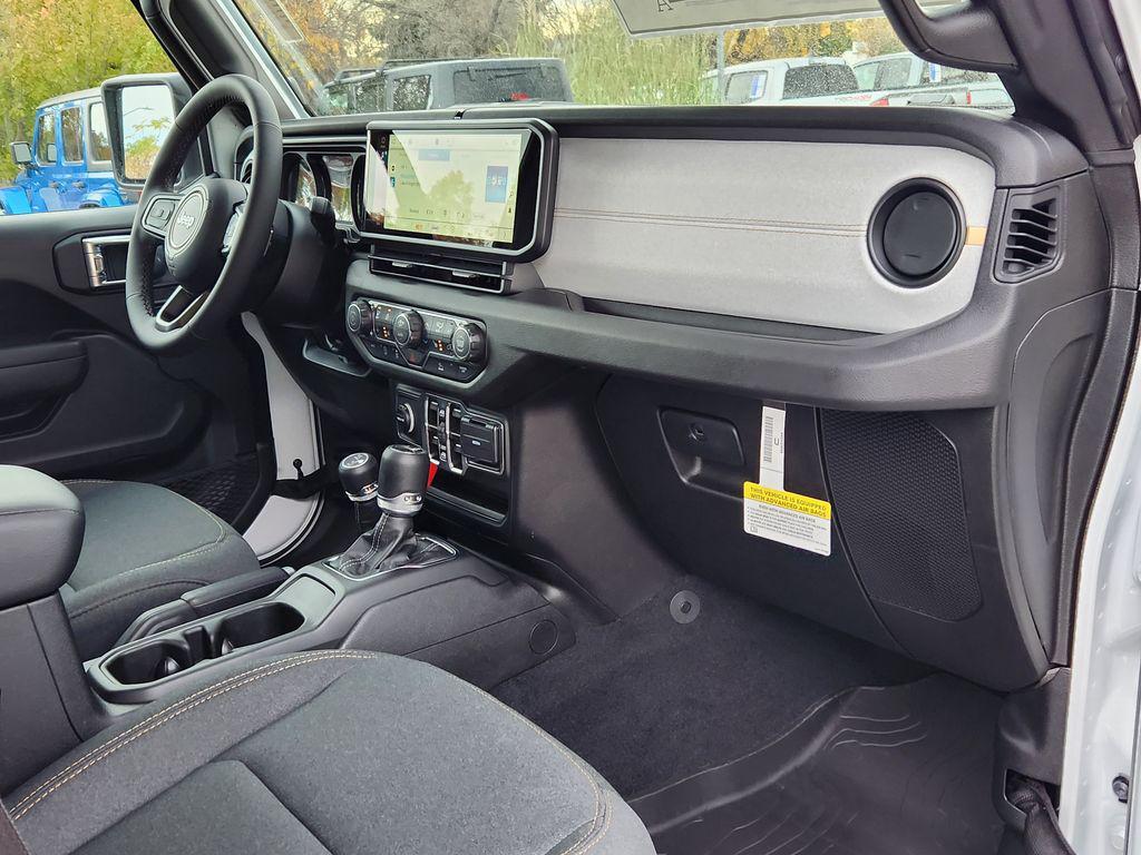 new 2025 Jeep Gladiator car, priced at $45,166