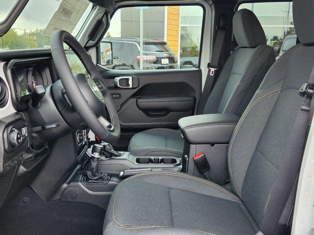 new 2025 Jeep Gladiator car, priced at $45,166