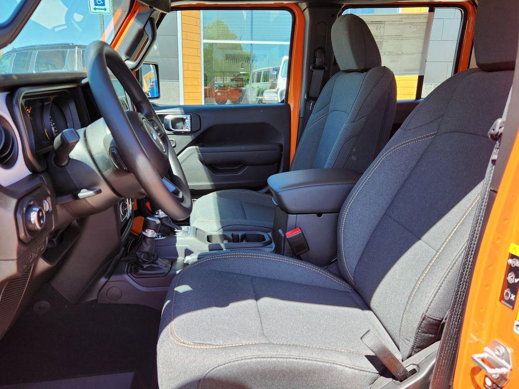 new 2025 Jeep Gladiator car, priced at $36,150