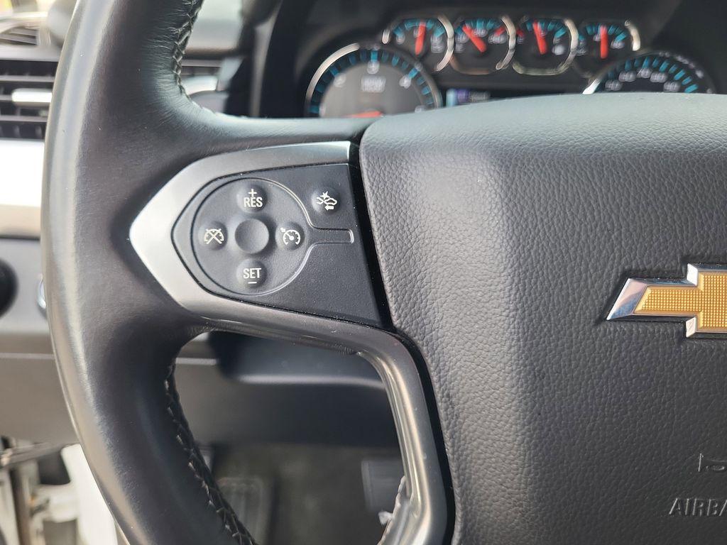 used 2015 Chevrolet Suburban car, priced at $20,358