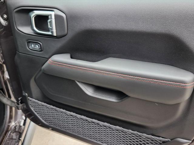 new 2025 Jeep Wrangler car, priced at $61,155