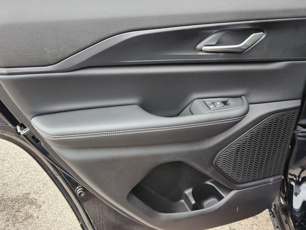 new 2025 Jeep Grand Cherokee car, priced at $43,724