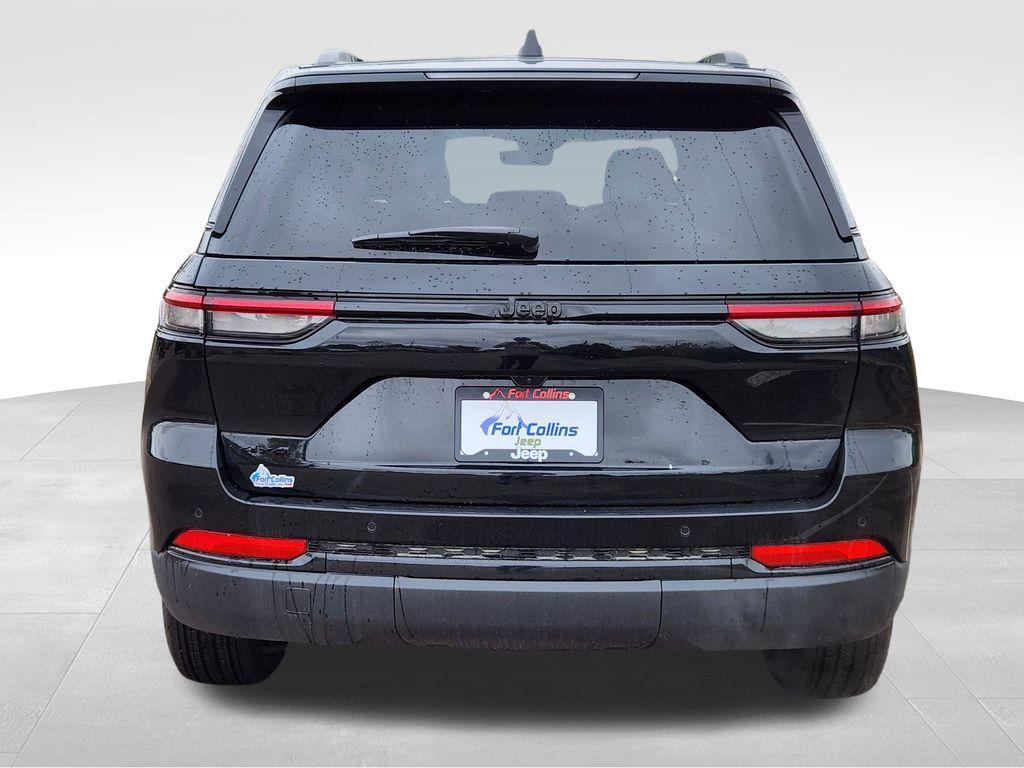 new 2025 Jeep Grand Cherokee car, priced at $43,724