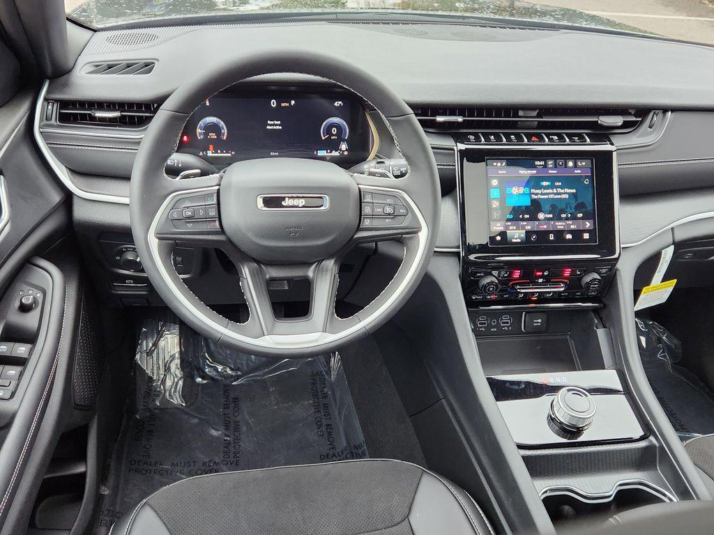 new 2025 Jeep Grand Cherokee car, priced at $43,724
