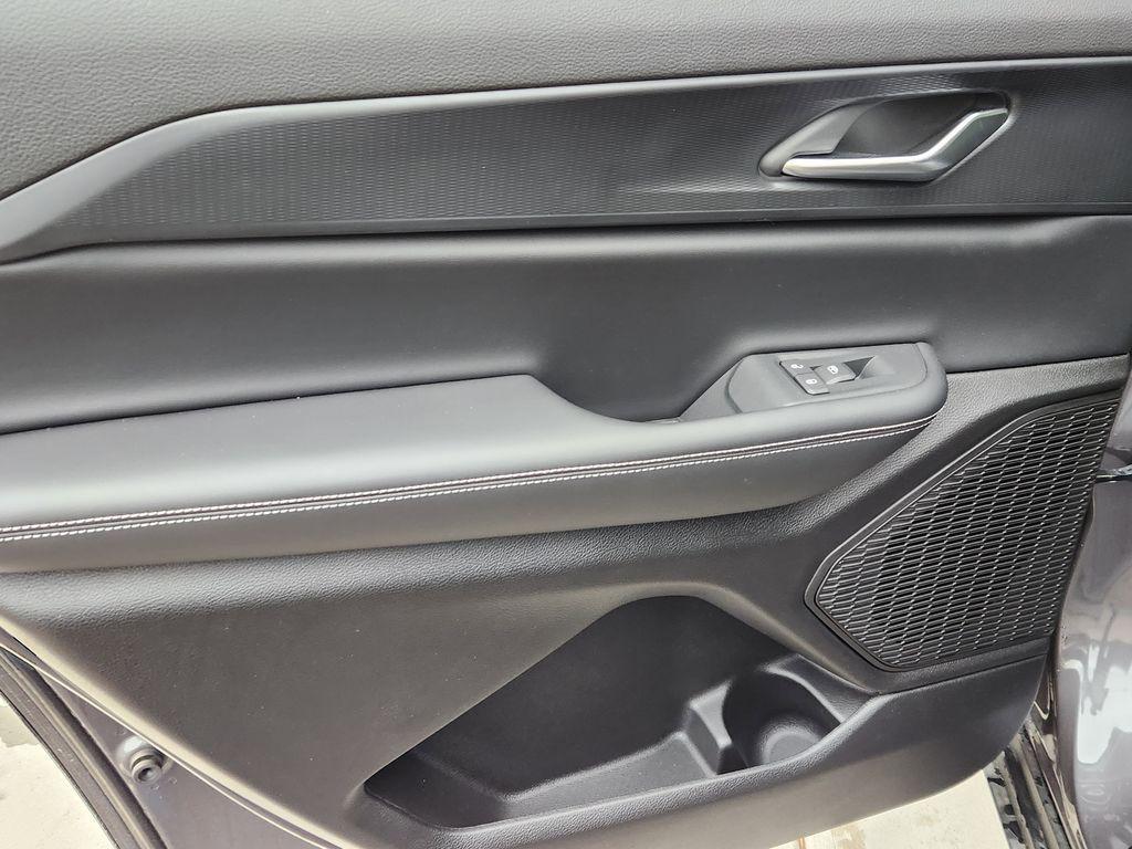 new 2025 Jeep Grand Cherokee L car, priced at $43,819