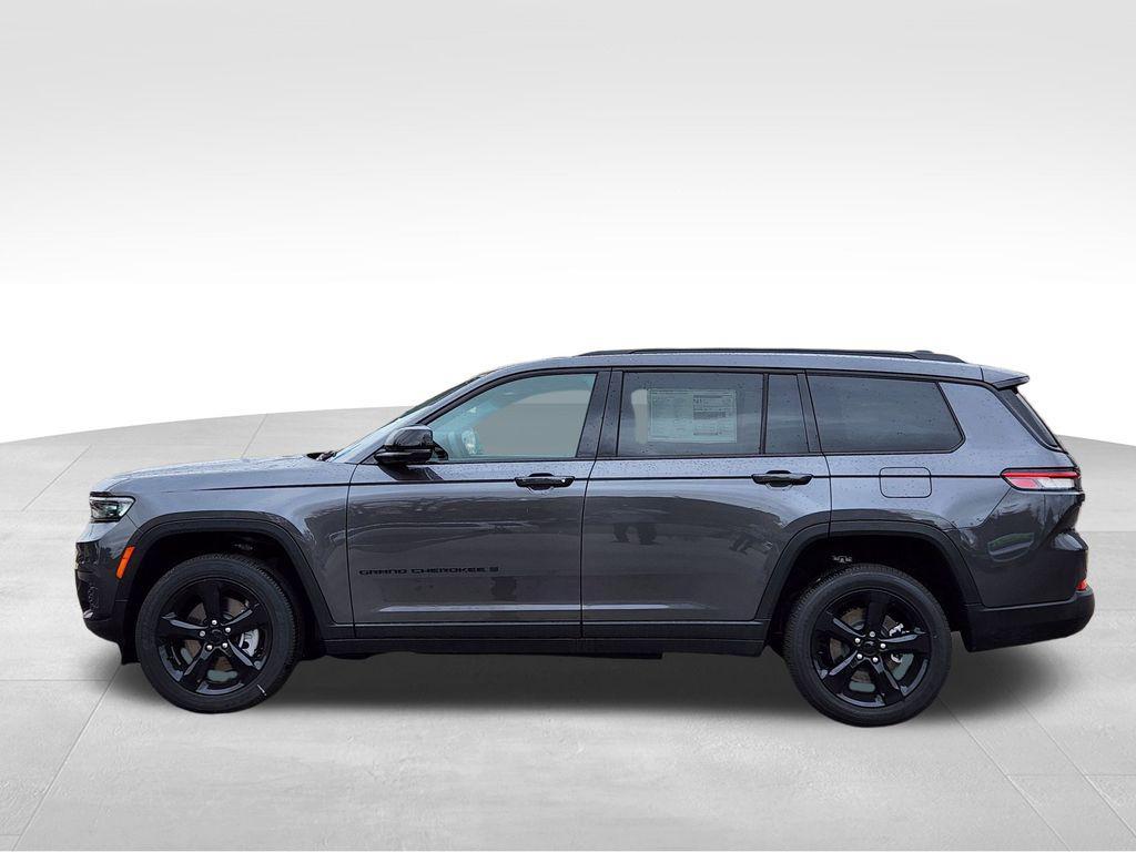 new 2025 Jeep Grand Cherokee L car, priced at $43,819