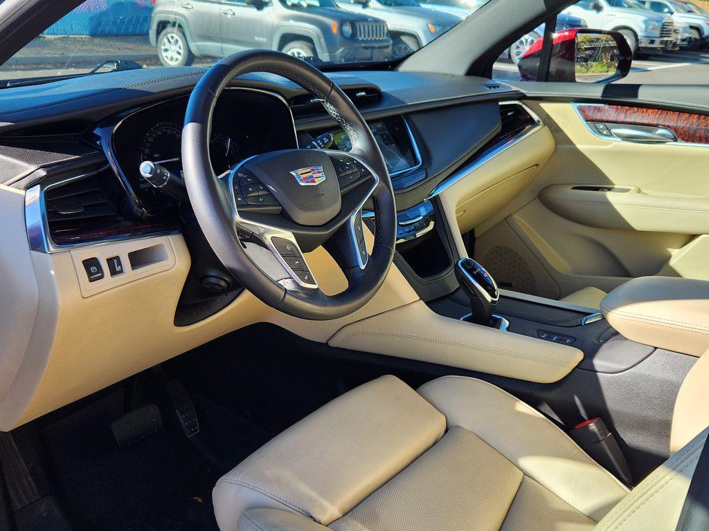 used 2017 Cadillac XT5 car, priced at $18,495