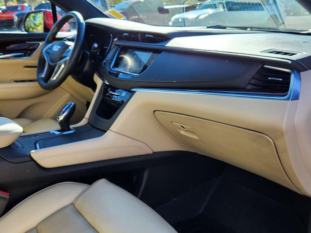 used 2017 Cadillac XT5 car, priced at $18,495