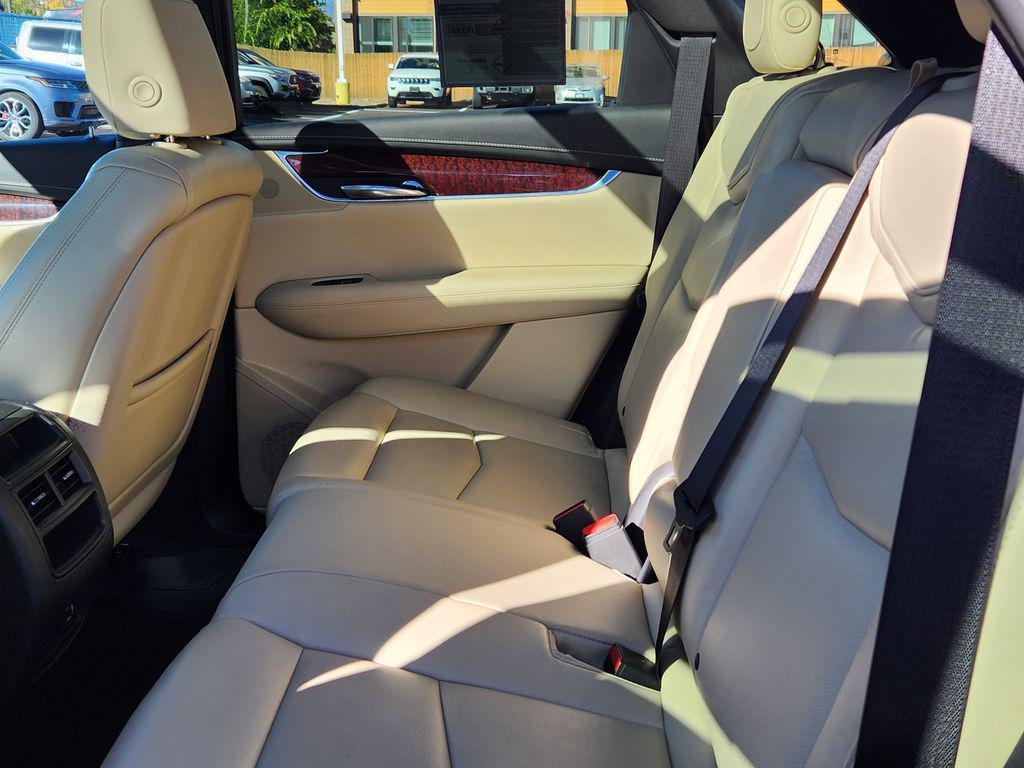 used 2017 Cadillac XT5 car, priced at $18,495