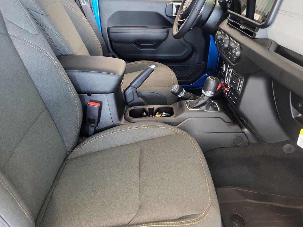 new 2026 Jeep Gladiator car, priced at $51,260