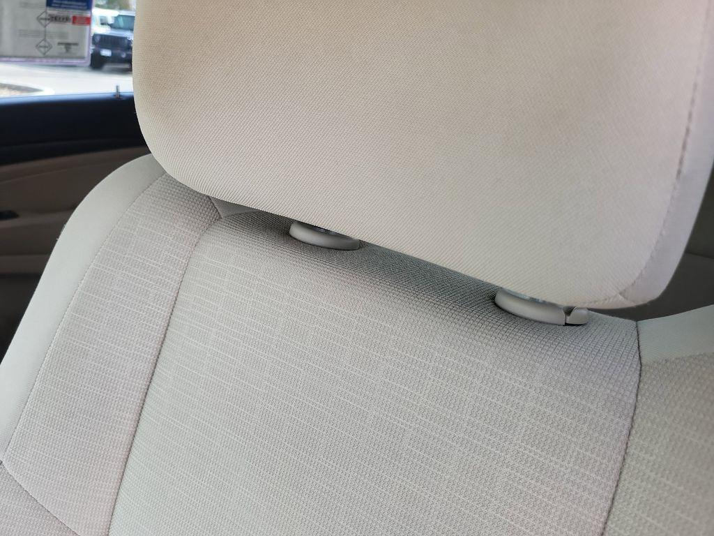 used 2014 Jeep Grand Cherokee car, priced at $12,795