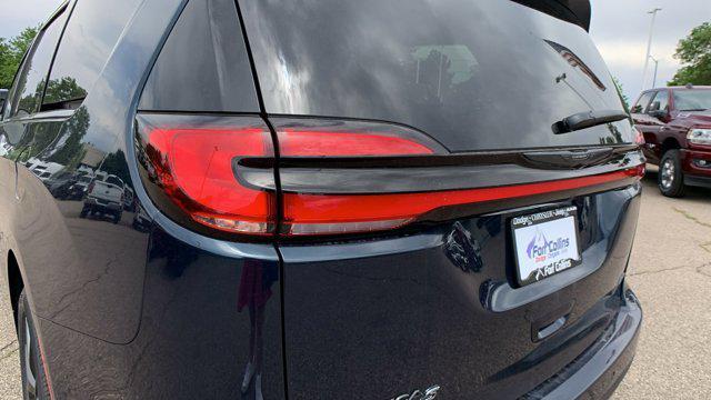 new 2024 Chrysler Pacifica car, priced at $42,870