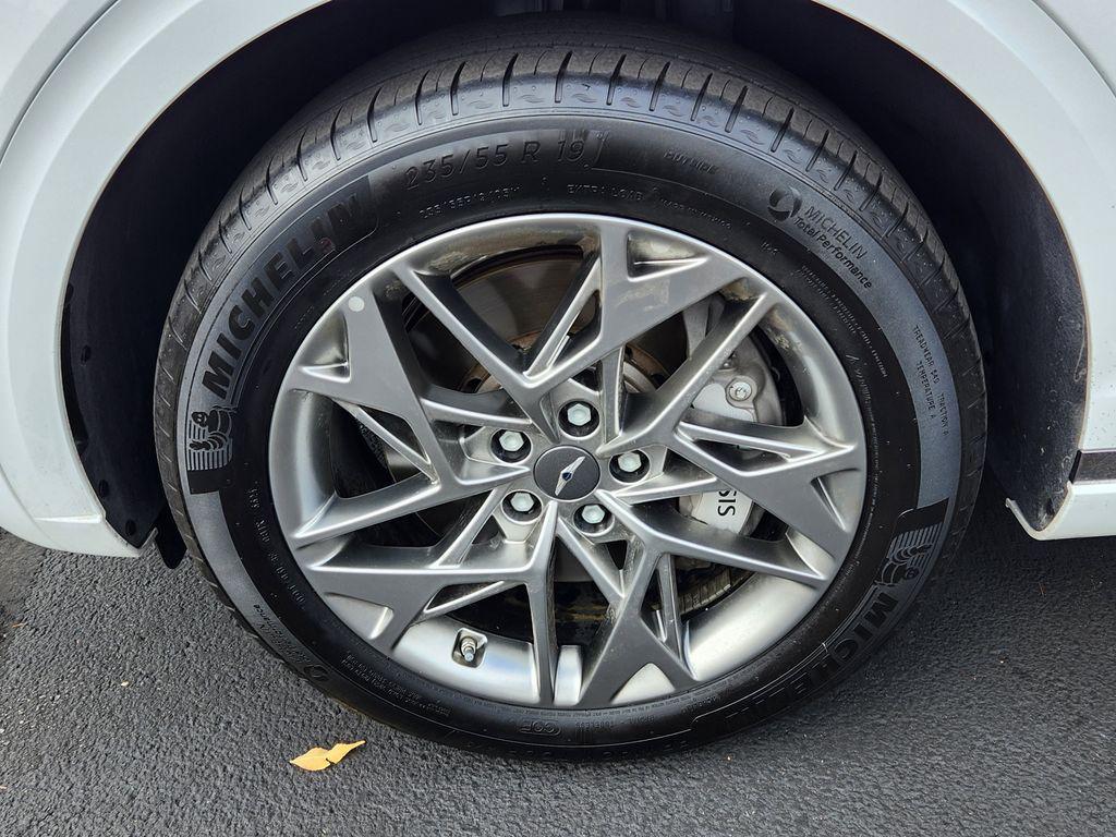 used 2025 Genesis GV70 car, priced at $42,295