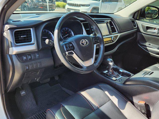 used 2019 Toyota Highlander car, priced at $33,094