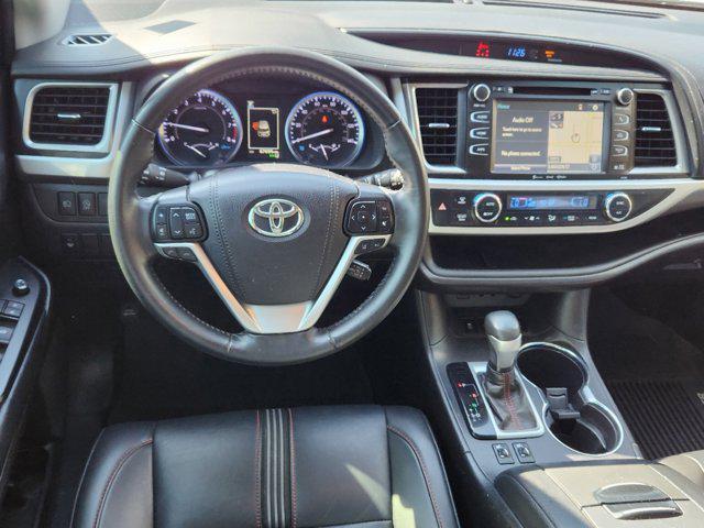 used 2019 Toyota Highlander car, priced at $33,094