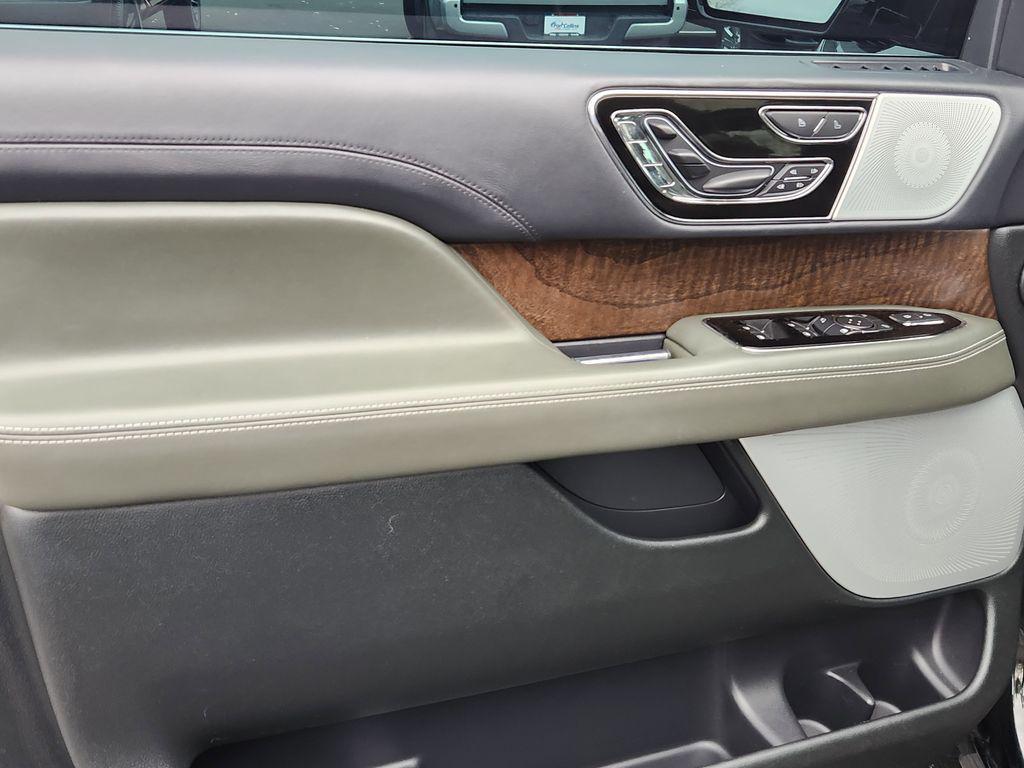used 2023 Lincoln Navigator car, priced at $72,061