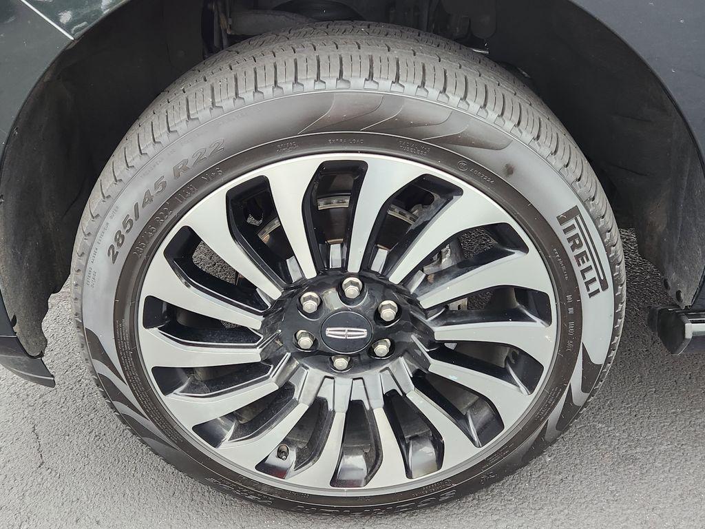 used 2023 Lincoln Navigator car, priced at $72,061