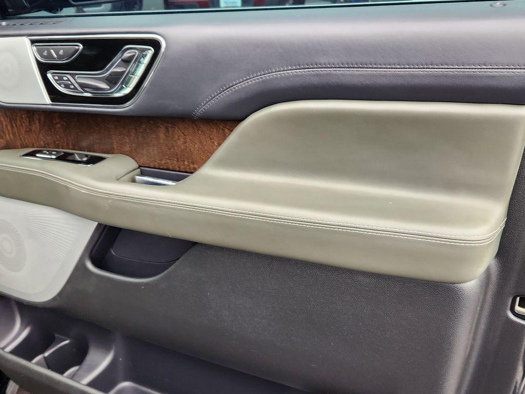used 2023 Lincoln Navigator car, priced at $72,061
