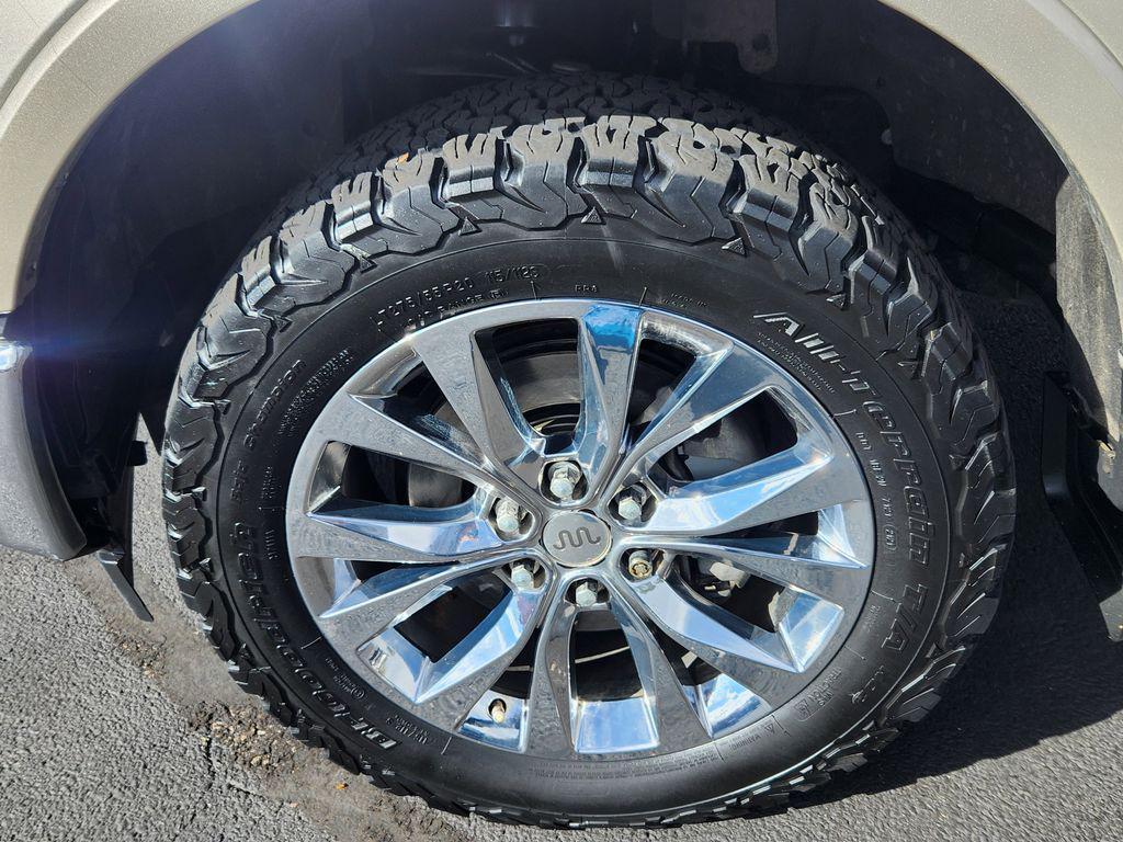 used 2017 Ford F-150 car, priced at $32,995