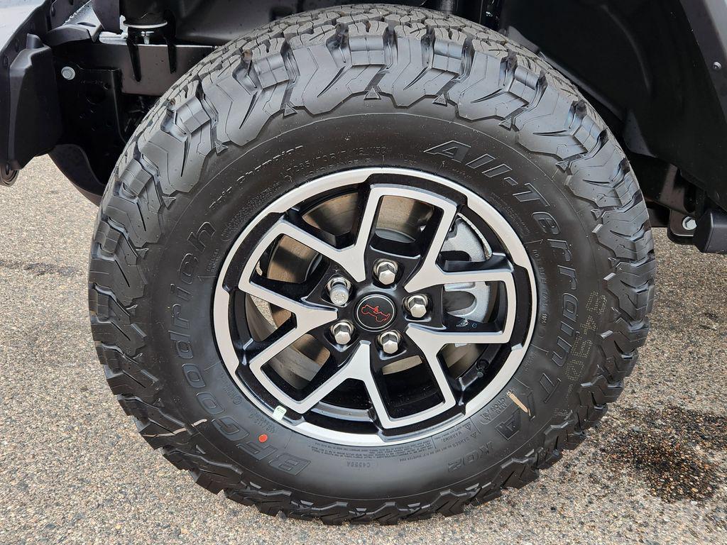 new 2025 Jeep Wrangler car, priced at $54,774