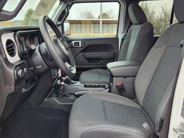 new 2025 Jeep Gladiator car, priced at $38,625