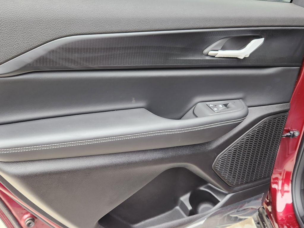 new 2025 Jeep Grand Cherokee L car, priced at $41,953