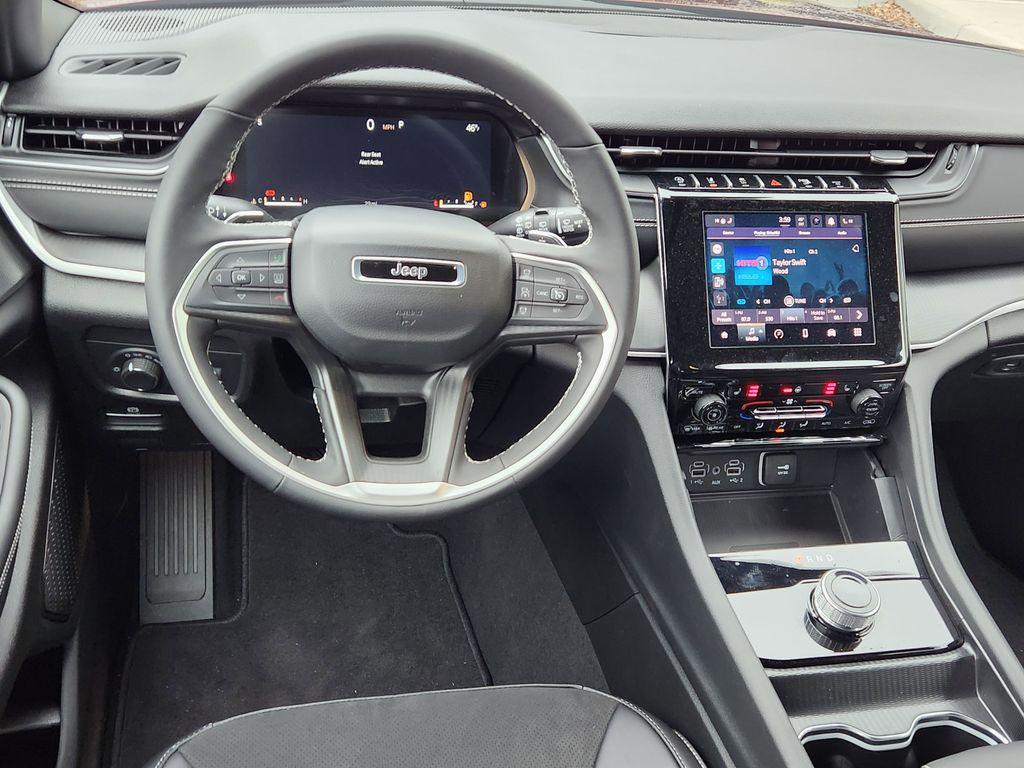 new 2025 Jeep Grand Cherokee L car, priced at $41,953