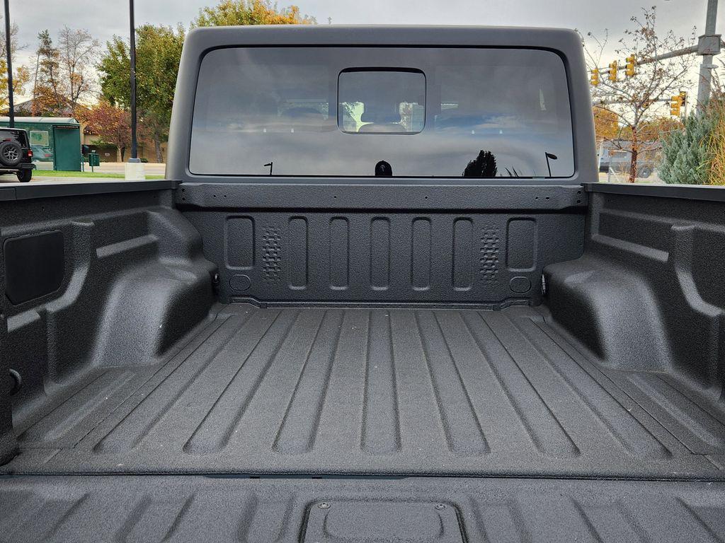 new 2025 Jeep Gladiator car, priced at $45,146