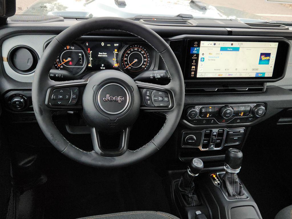 new 2025 Jeep Gladiator car, priced at $45,146