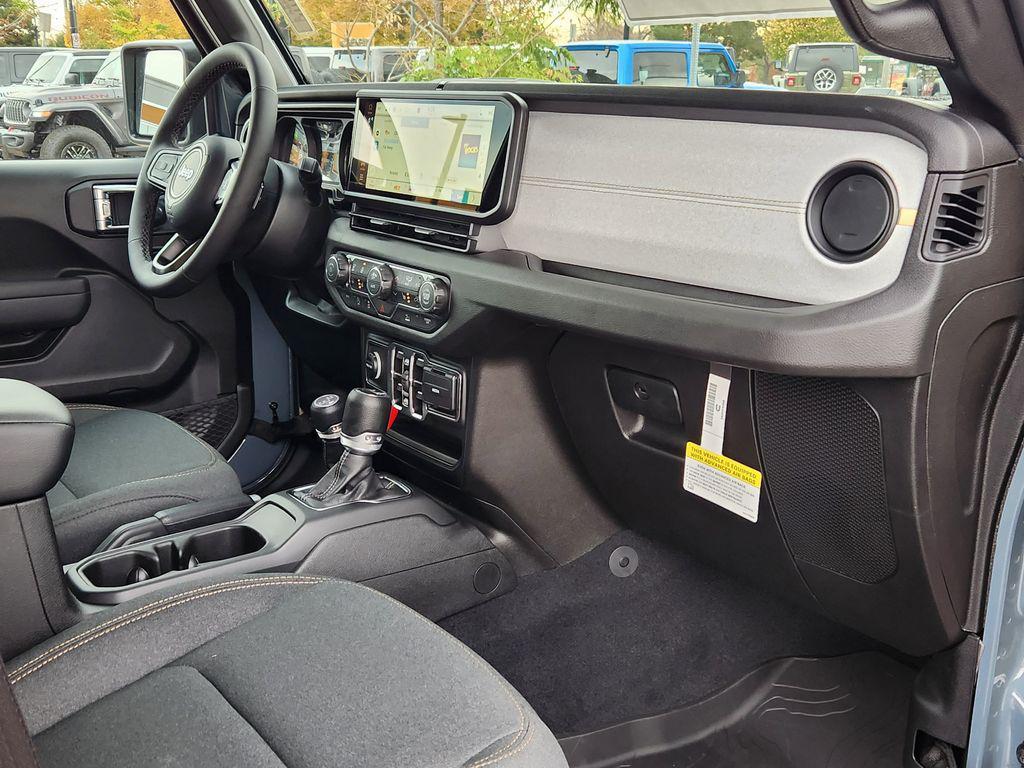 new 2025 Jeep Gladiator car, priced at $45,146