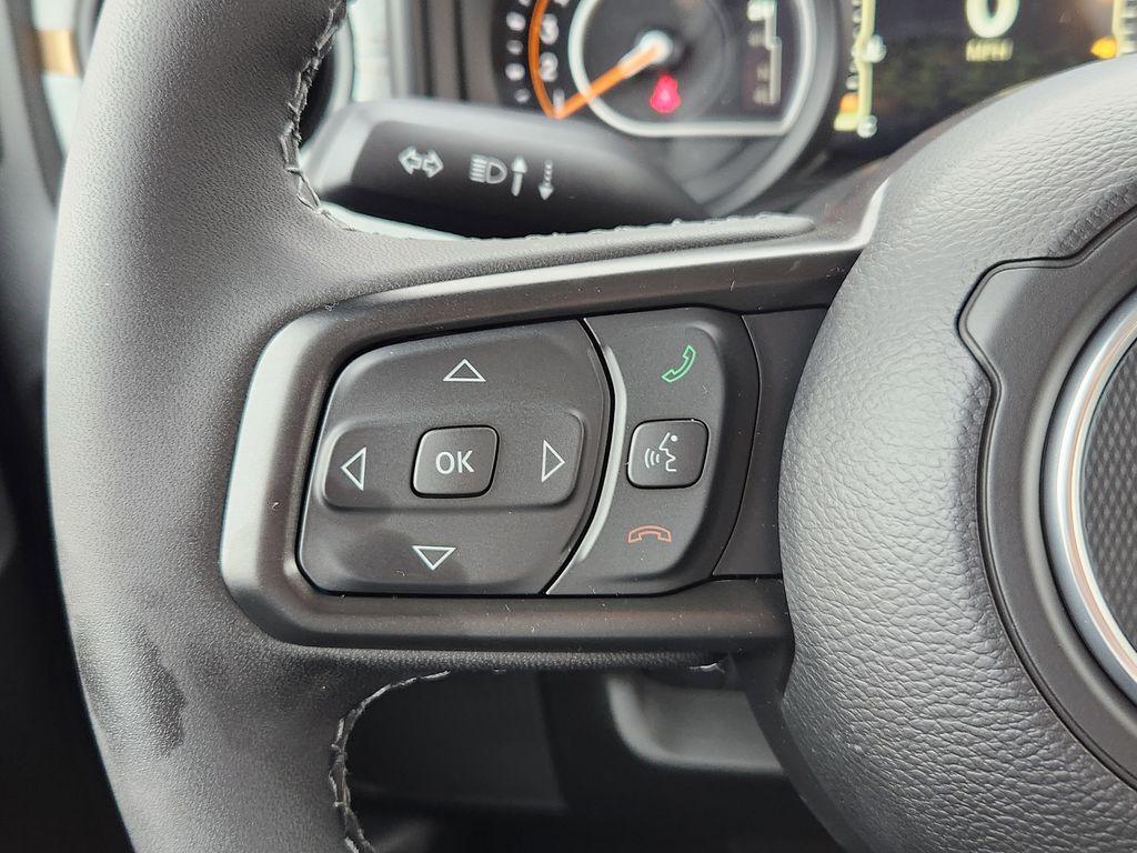 new 2025 Jeep Gladiator car, priced at $45,146