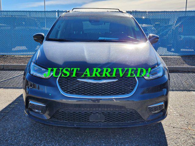 used 2022 Chrysler Pacifica car